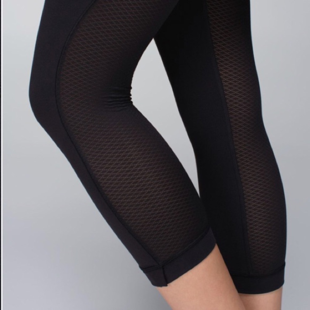 Lululemon journey crop size 2.